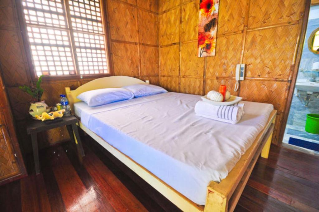 Villa de Pico Highland Beach Resort Puerto Galera Habitación foto
